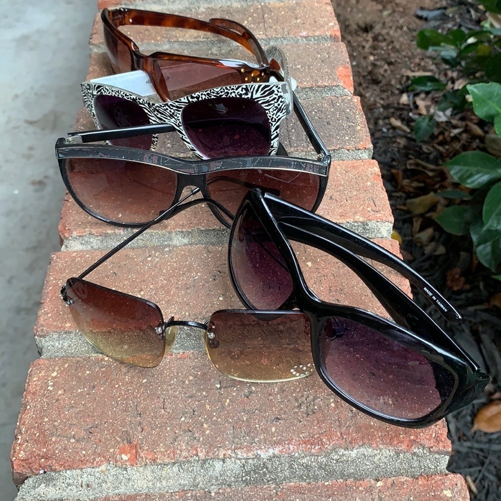 Bundle of 5 Pairs of Sunglasses